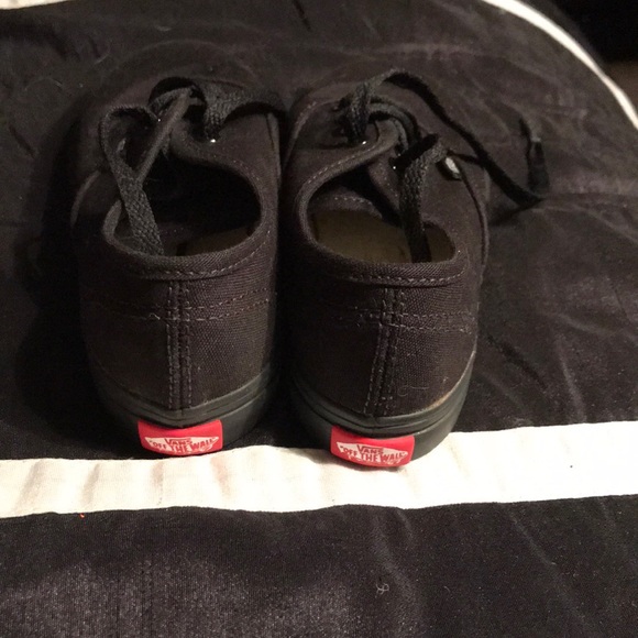 Vans - Picture 3 of 3